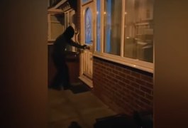 Ladrão devolve dinheiro roubado após descobrir que valor era para caridade; assista