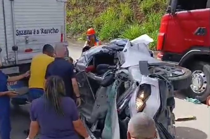 Motorista de caminhão-baú que fugiu após acidente com dois mortos na BR-101 é identificado pela Polícia Civil