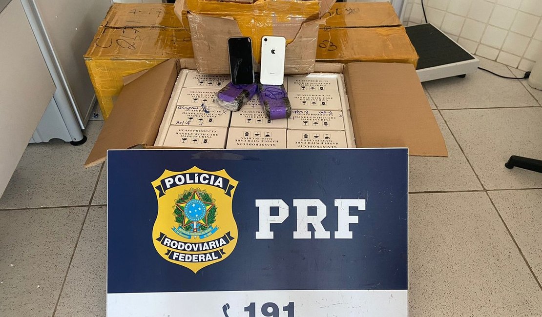 PRF apreende celulares e acessórios sem nota fiscal no Sertão alagoano