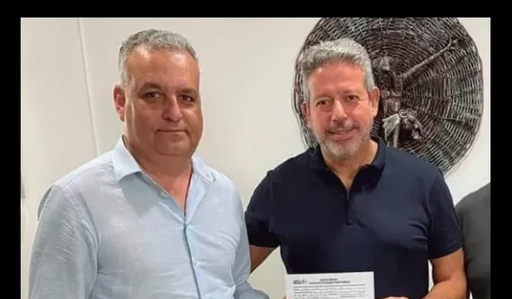 PL e União Progressistas anunciam aliança lançando ﻿Alfredo Gaspar e Arthur Lira ao Senado  ﻿