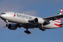 Passageiro soltando gases fedorentos atrapalha decolagem de avião