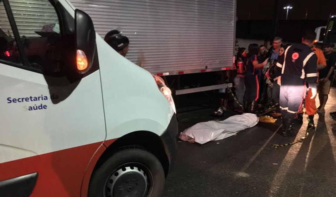 Sobrinha morre e tia fica ferida após grave acidente em Arapiraca