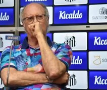 Paulo Roberto Falcão deixa cargo no Santos após denúncia de importunação sexual