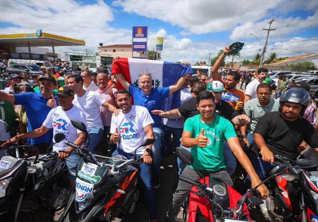 Renan Filho em Estrela de Alagoas: 'Encontrei as ruas tomadas pelo povo'