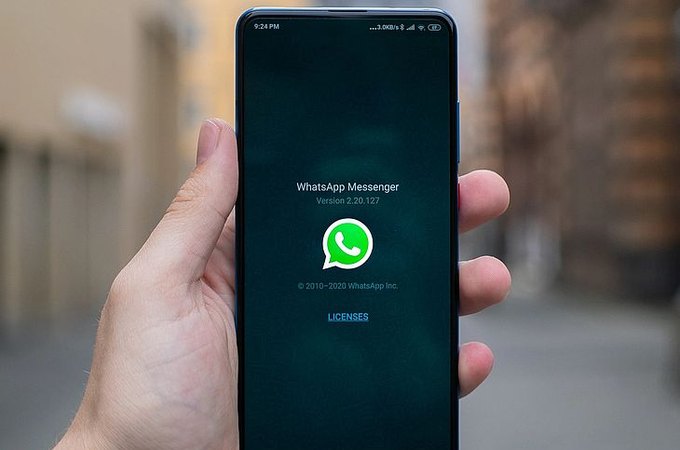 WhatsApp atualiza e libera recurso que converte áudios em textos; entenda a função