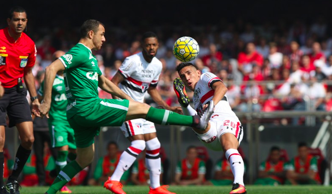 Com público recorde, São Paulo empata em 2 a 2 com a Chapecoense