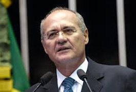 Renan diz que pretende promulgar parcialmente PEC do Voto Aberto