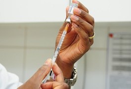 Saúde prevê oferecer 300 milhões de doses de vacina contra Covid-19 em 2021; entenda