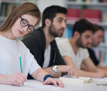 Cenário preocupante: 40% da população com 25 anos ou mais não concluíram a educação básica