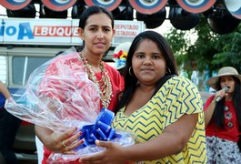 Evento social em comemoração ao Dia das Mães é realizado em Terra Nova, Limoeiro de Anadia