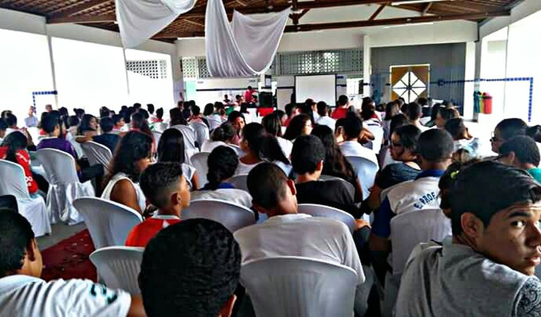 Senac de Penedo proporciona vivência profissional a estudantes de Hotelaria e Turismo