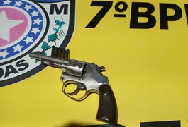Polícia Militar prende homem armado durante festa em São José da Tapera