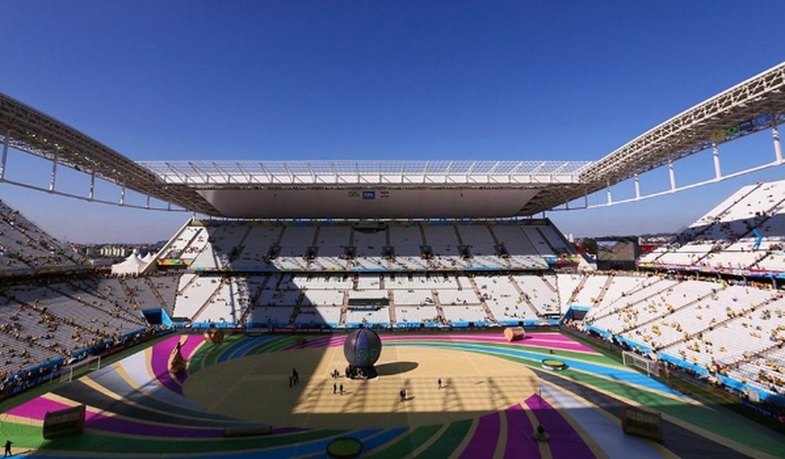 Corinthians tenta fechar acordo de quase R$ 1 bilhão com a Emirates