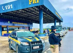 Homem é preso pela PRF por suspeita de tráfico durante fiscalização no Sertão alagoano