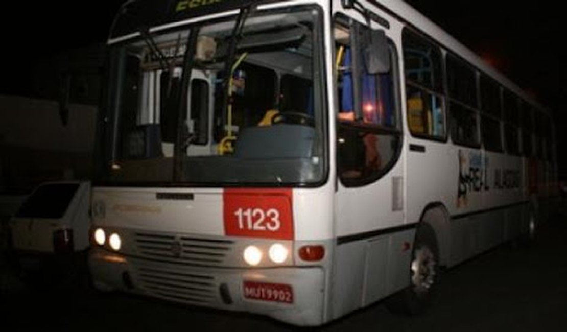 Criminoso morre durante tentativa de assalto a ônibus da empresa Real Alagoas
