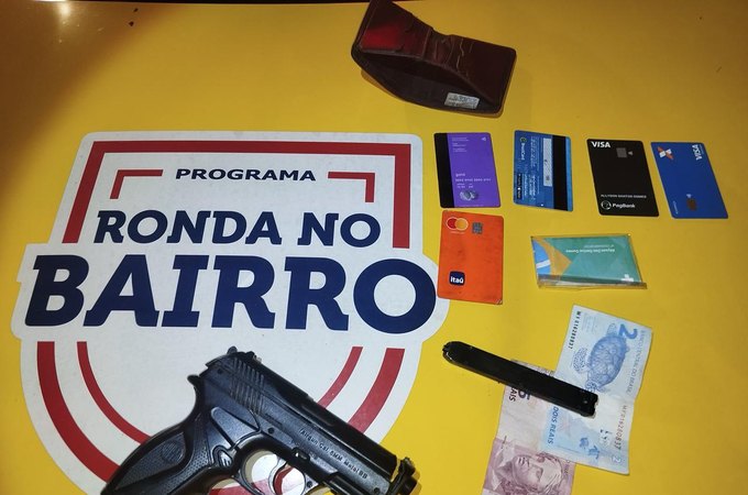 Homem é detido com simulacro de arma após tentativa de assalto no Centro de Arapiraca