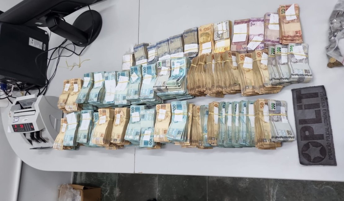 Operação contra sonegação fiscal apreendeu 14 veículos, 3 caminhões e mais de um milhão de reais