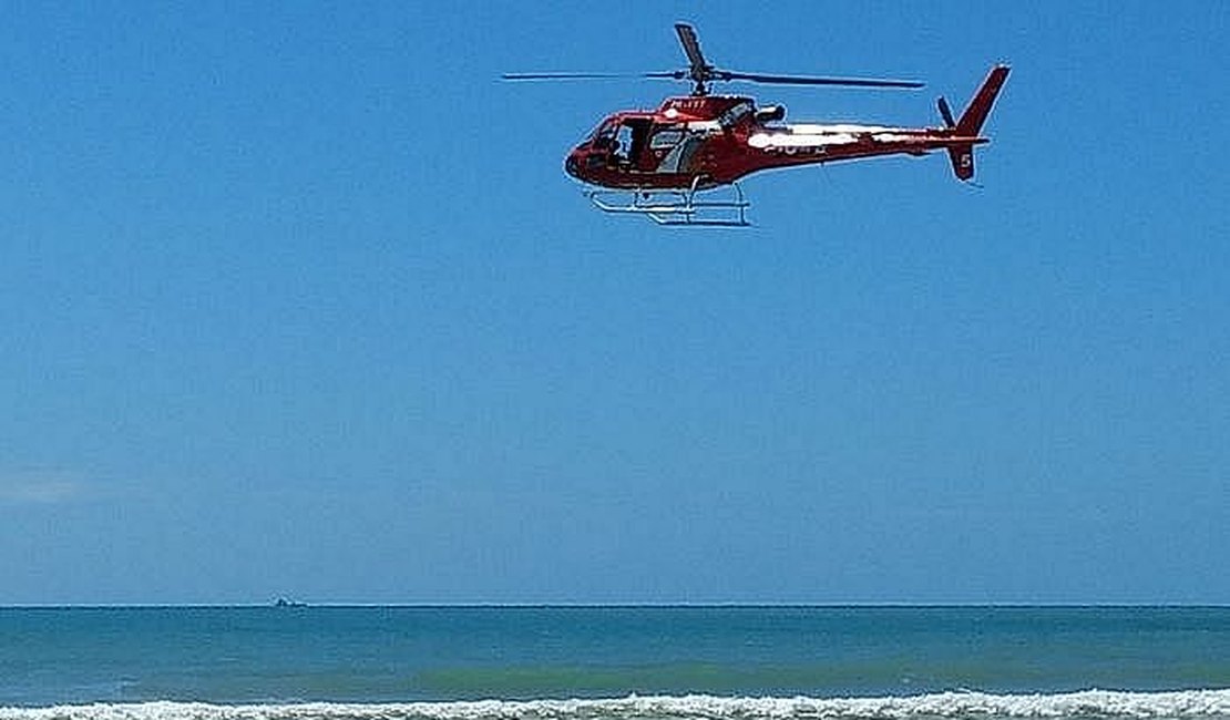 Banhista desaparece em praia de Maceió e adolescente é resgatada