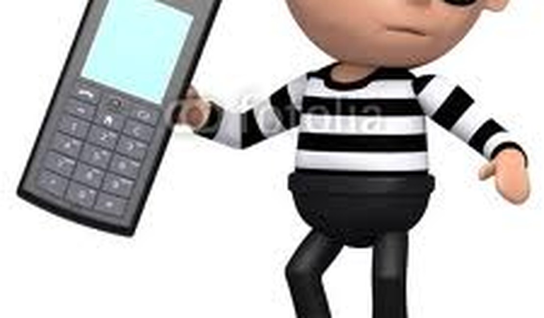 Passageiro pede celular de taxista emprestado e foge