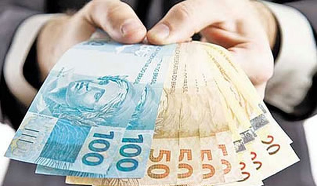 Janeiro começa com o mínimo de R$ 937 e reajustes salariais de servidores