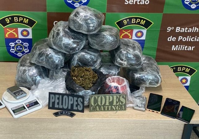 Ação policial apreende mais de 10 quilos de drogas em residência no Sertão alagoano