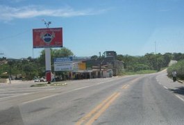 Mercadinho em Messias é assaltado por dupla armada