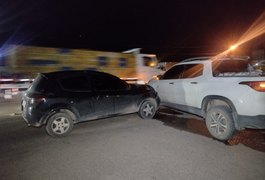 Colisão entre dois veículos de passeio é registrada em trecho da AL-110, em Arapiraca