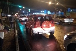 Capotamento deixa feridos em Maceió