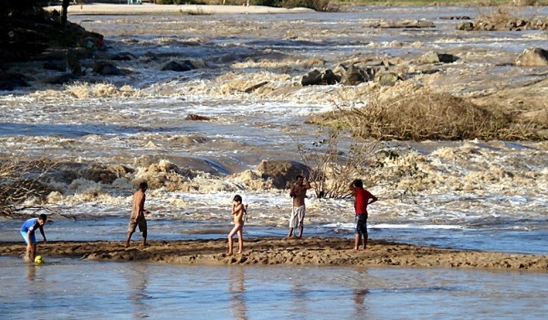 Consórcio de resíduos sólidos pode estar causando danos ambientais ao Rio Mundaú