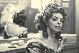 Corpo da cantora lírica Maria Lúcia Godoy é velado no Palácio das Artes, em Belo Horizonte