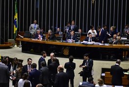 Câmara aprova tornar crime divulgação de foto ou vídeo de nudez sem autorização