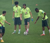Dunga comanda treino diferente e não mostra time do Superclássico