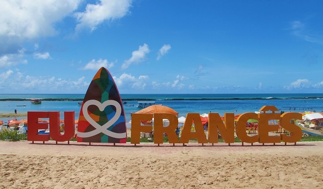 Praia do Francês terá reforço policial durante a alta temporada