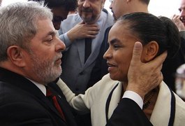 Marina Silva chora ao falar dos ataques de Lula, que nega acusações