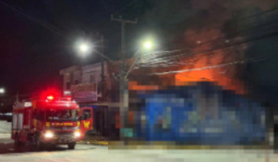 Oficina de motos é destruída por incêndio em São Miguel dos Campos; 10 veículos de clientes ficaram carbonizados