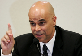 Marcos Valério assina acordo de delação premiada com a PF