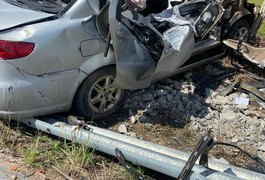 Grave acidente deixa motorista morto e uma pessoa ferida no interior de Alagoas