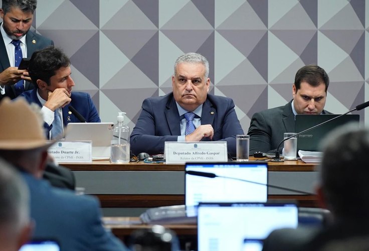 “Isso me envergonha como brasileiro”, diz Alfredo Gaspar ao denunciar impunidade e desvio de R$ 221 milhões da CBPA na CPMI do INSS