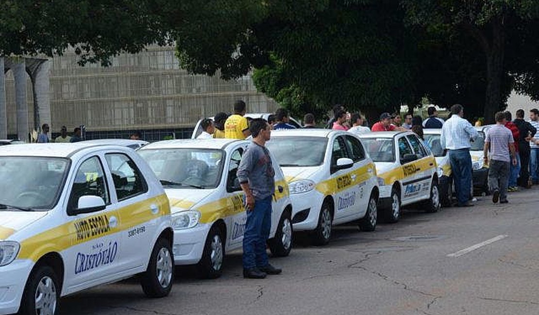 Nova lei fixa idade máxima para veículos usados em autoescolas