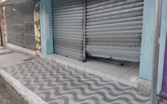 Loja arrombada no Centro de Arapiraca