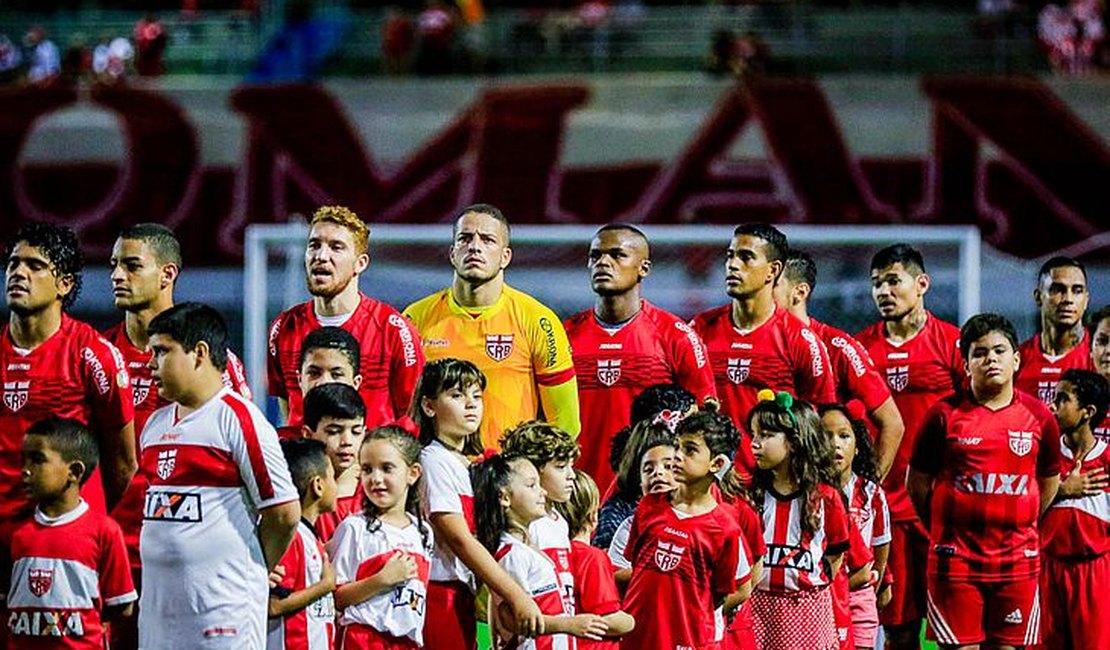 CRB enfrenta o Criciúma em jogo de 6 pontos nesta terça-feira (23), no Rei Pelé, em Maceió