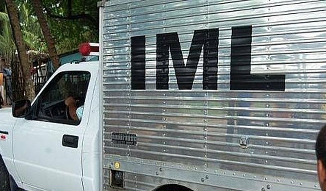 Corpo de mulher é encontrado em decomposição