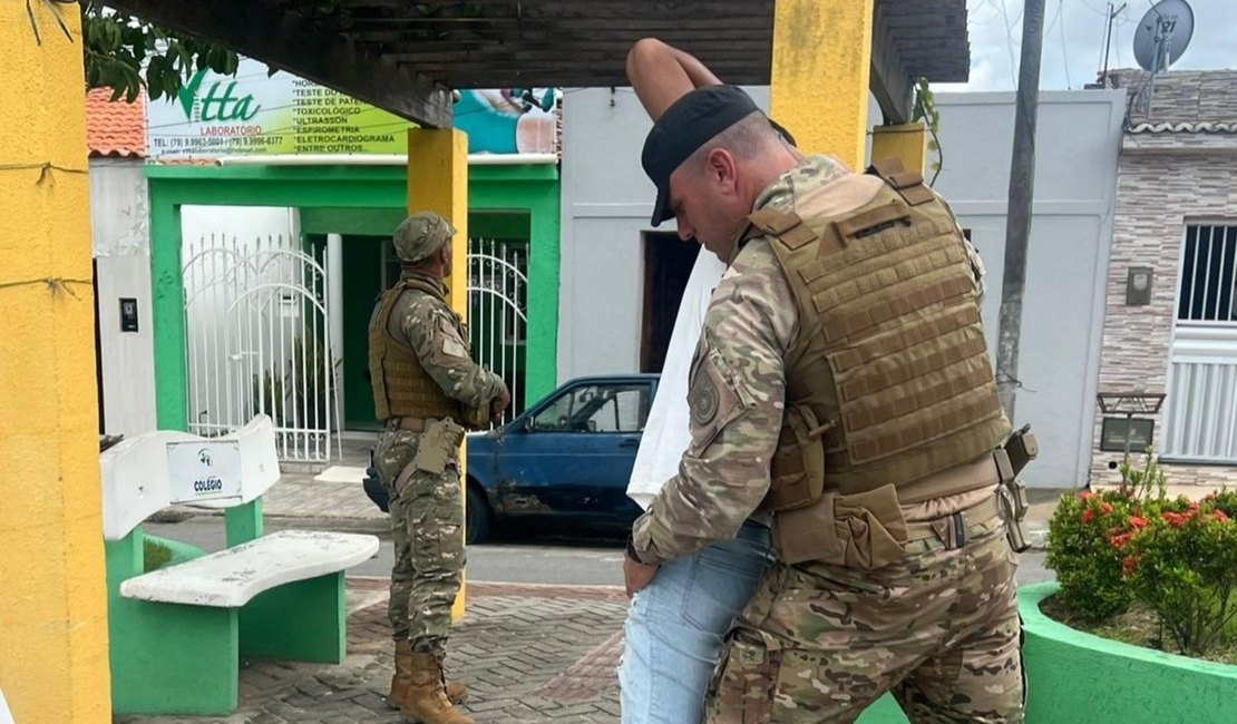 Operação Protetor Divisas prende dupla por tráfico de drogas em Igreja Nova
