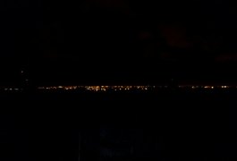 Maceió fica às escuras na madrugada desta sexta (21)