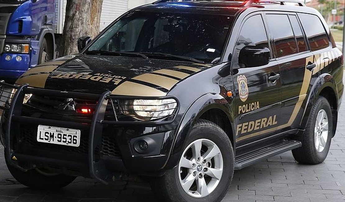 Operação integrada da Polícia Federal combate fraude ao auxílio emergencial em 14 estados