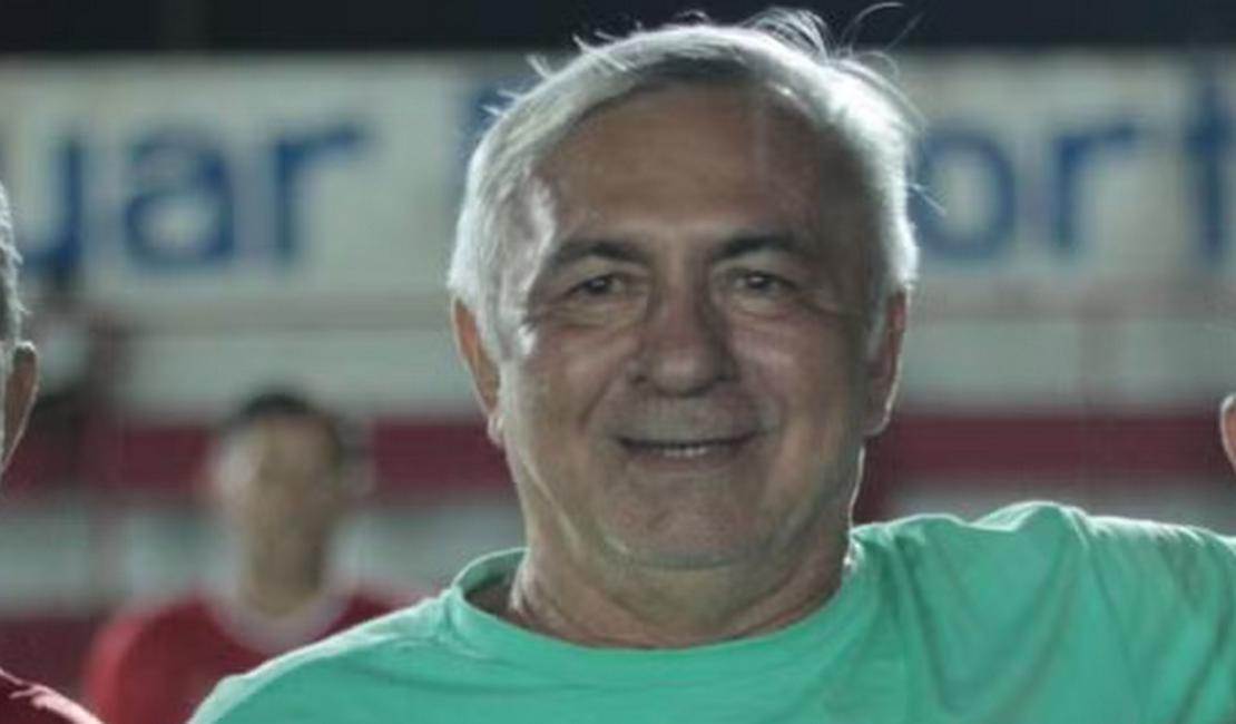 Campeão mundial pelo Flamengo, ex-atacante Reinaldo sofre infarto e morre aos 70 anos