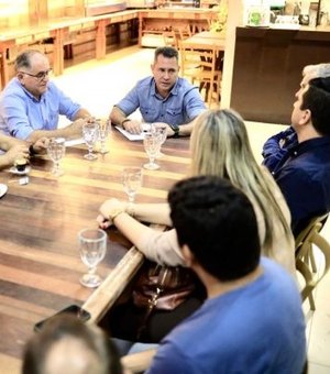Secretário Ênio Bolivar se reúne com empresários para debater melhorias na segurança do Centro