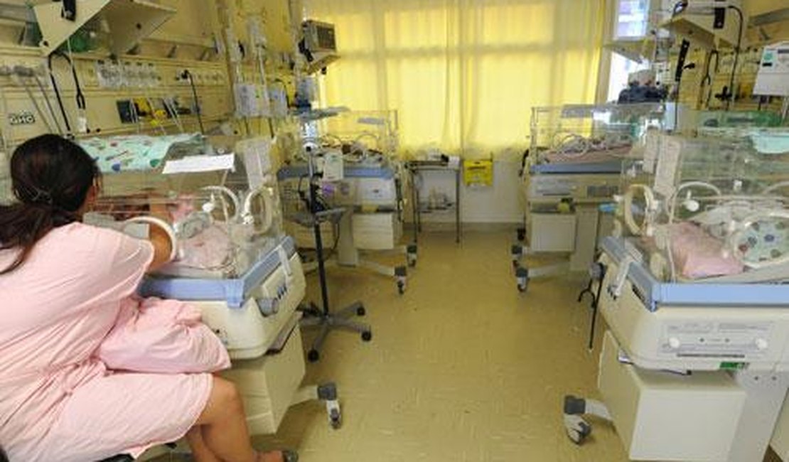 Maternidades lotadas: gestantes vão à delegacia denunciar falta de leitos