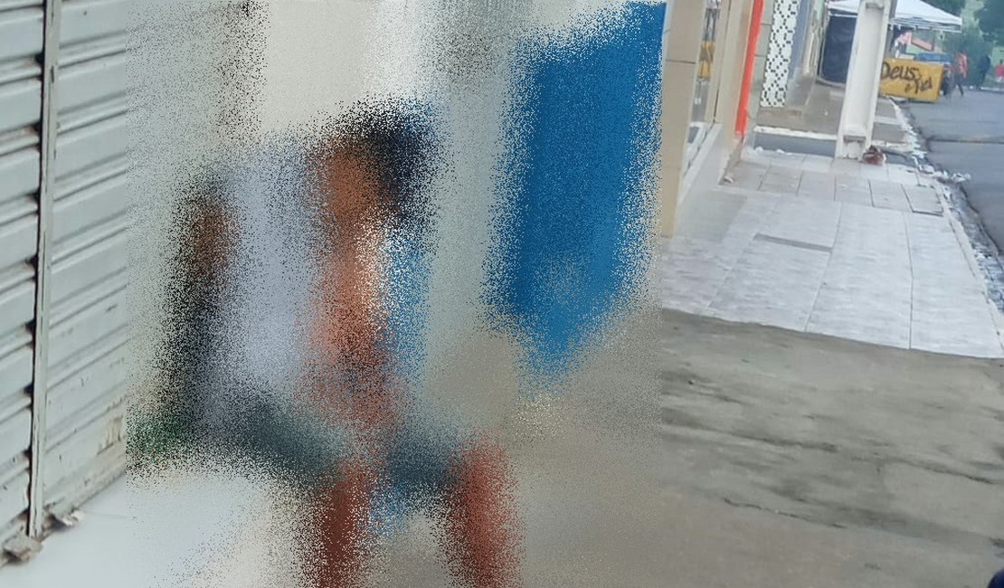 Homem passa mal e morre sentado na frente de loja em Taquarana