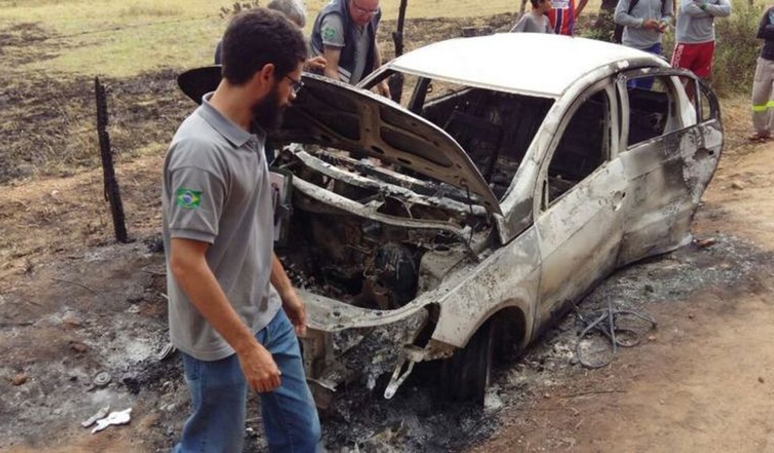 Exame de DNA identifica corpo encontrado carbonizado dentro de carro em Coité do Noia